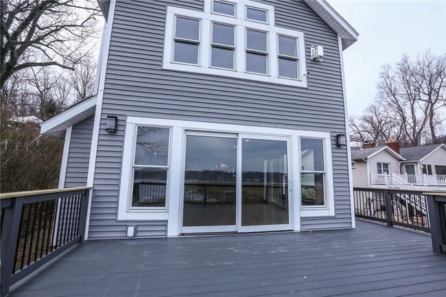 Building Photo - 1370 Bay Shore Blvd