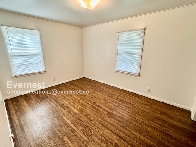 Building Photo - 208 S 74th E Ave