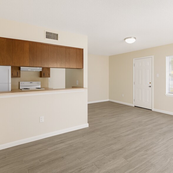 Building Photo - 4505 Hunt Cir