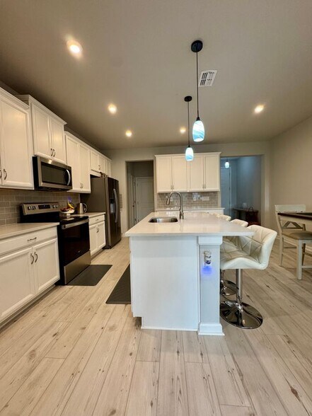 Building Photo - 26046 Woven Wicker Bnd