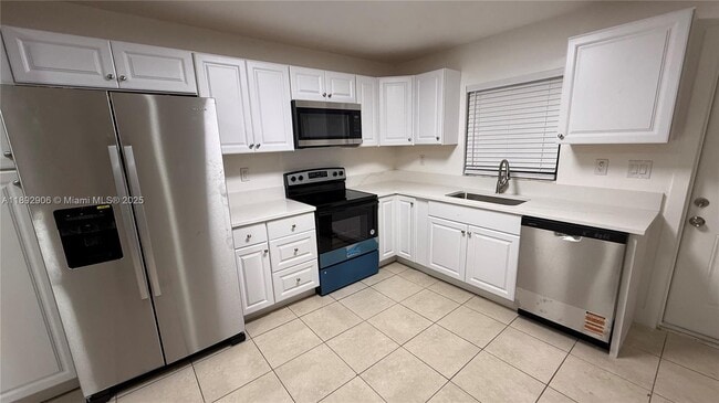 Primary Photo - 6046 SW 40th St