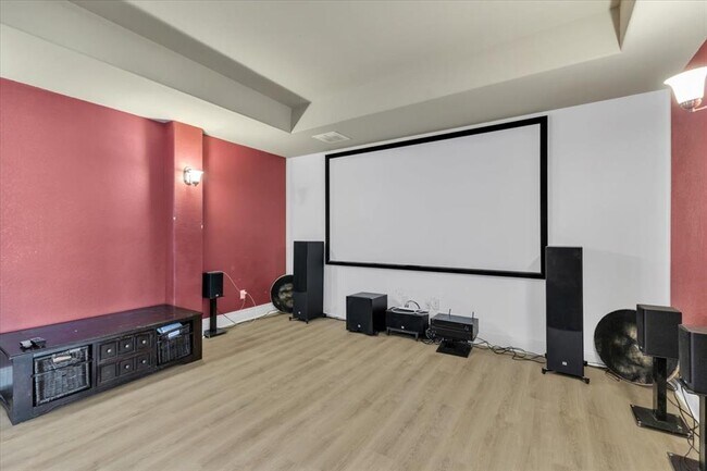 Building Photo - 4421 Trinity Woods St