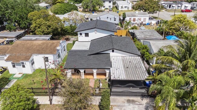 Building Photo - 1409 NW 44th St