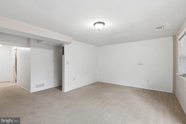 Building Photo - 5497 Endicott Ln