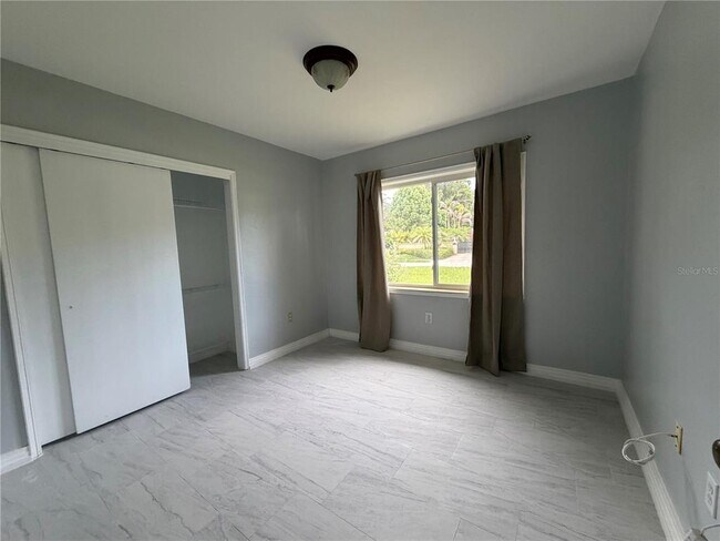 Building Photo - 710 Winthrop Pl