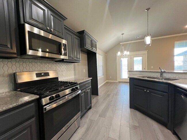 Building Photo - 8722 SW 40th Ter