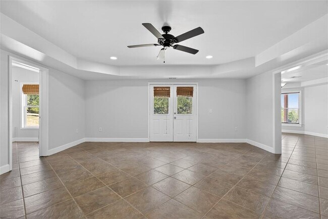 Building Photo - 4537 Grandview Pkwy