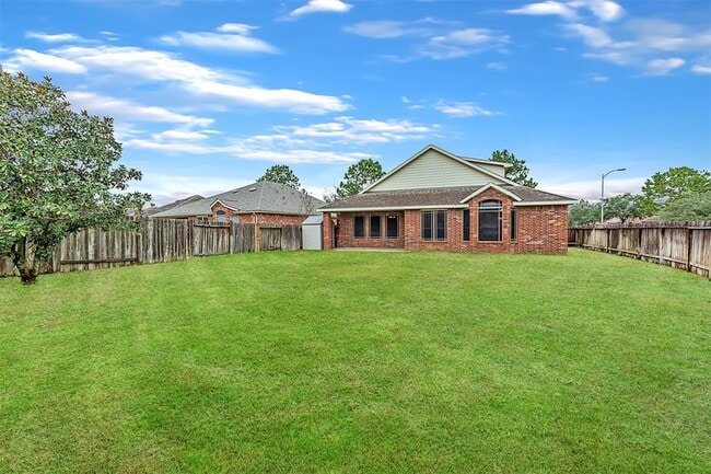 Building Photo - 24503 Jocelyn Park Ct