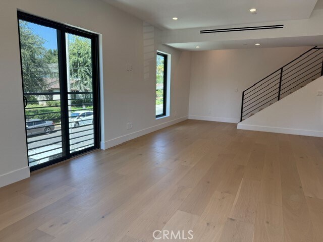 Building Photo - 4332 Alcove Ave