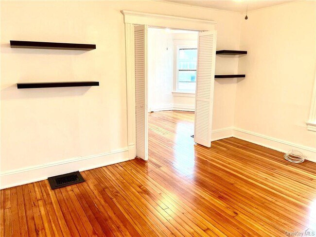 Building Photo - 1 Dewitt St