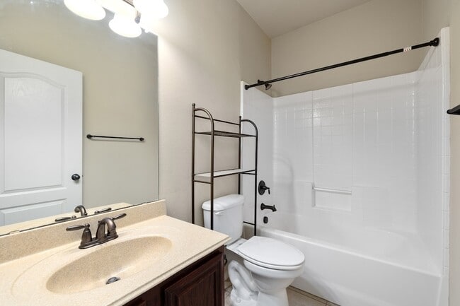 Building Photo - 6237 Chalk Hollow Dr