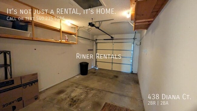 Building Photo - 438 Diana Ct