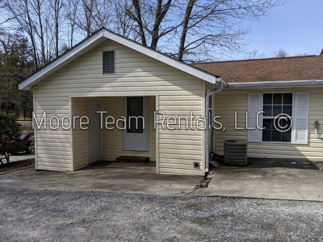Building Photo - 618 Edgewood Ave