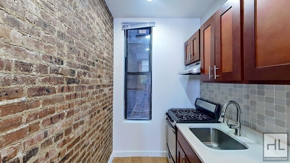 Building Photo - BEDFORD AVENUE / No fee 1-Bed 1-Bath in Pr...