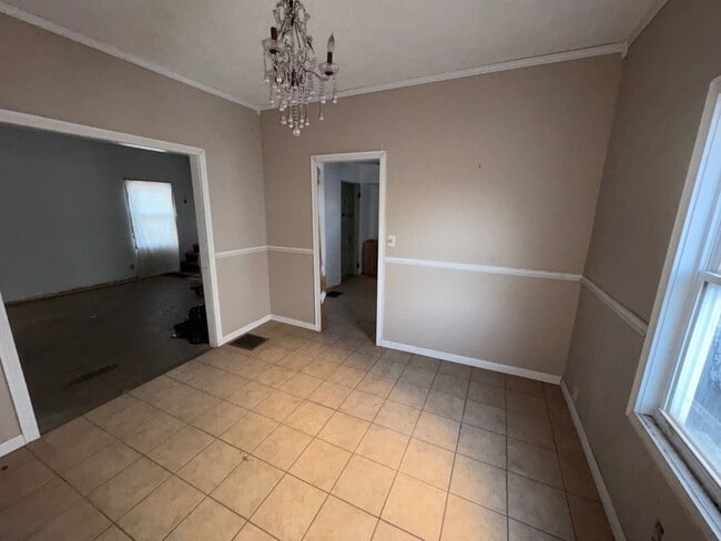 Building Photo - FOR SALE: Low Money Down Rental Opportunity