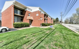 Building Photo - Greenview Apartments