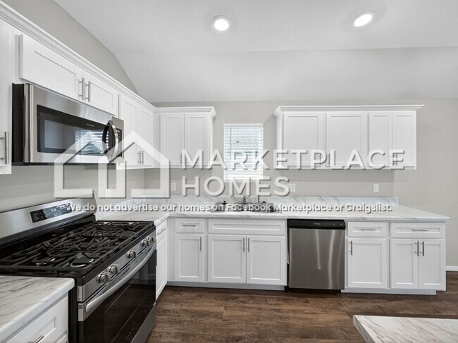 Building Photo - 23198 S Mae Dr