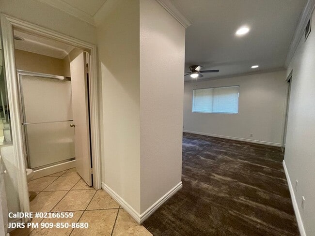 Building Photo - Garden Grove 2 Bedroom Home