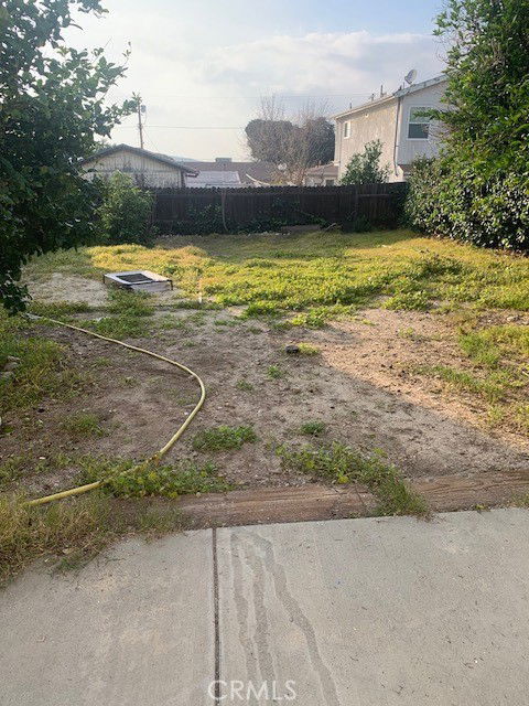 Building Photo - 10231 Fernglen Ave