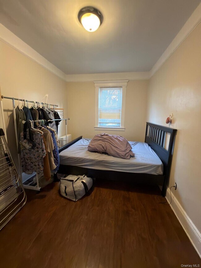 Building Photo - 33-21 112th St