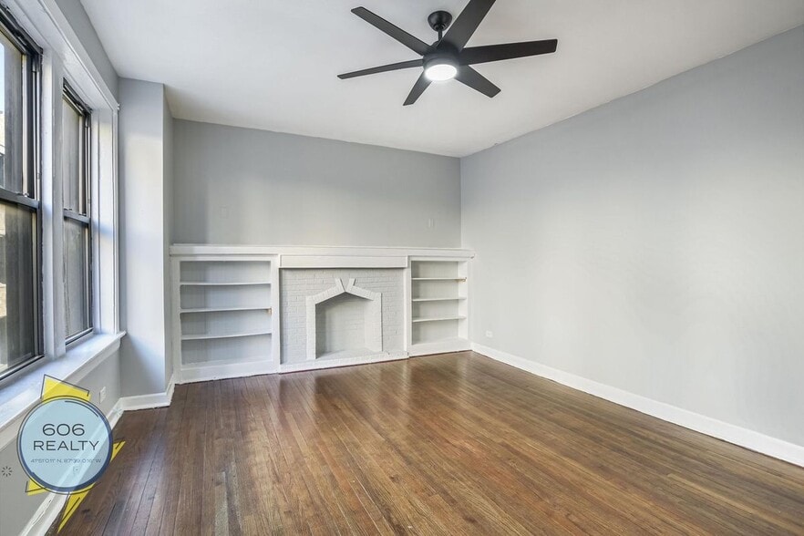 Building Photo - 1022 E Hyde Park Blvd