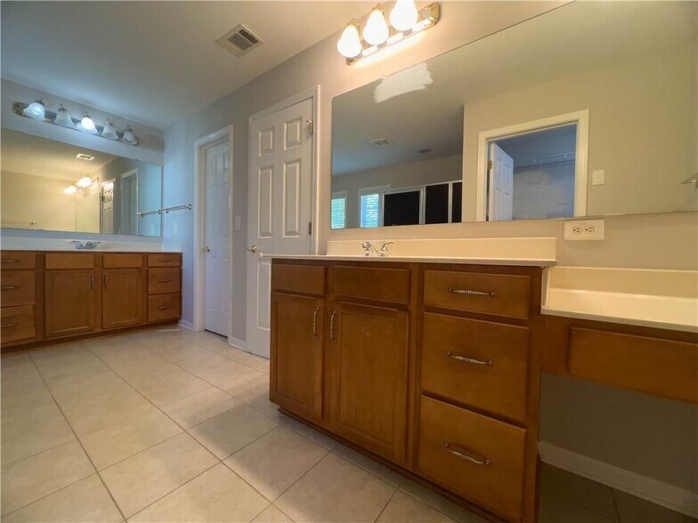 Building Photo - 3210 Warbler Way