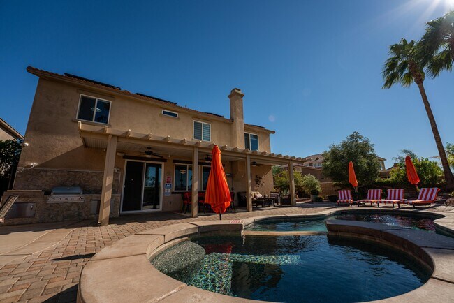 Building Photo - 43247 Fiore St