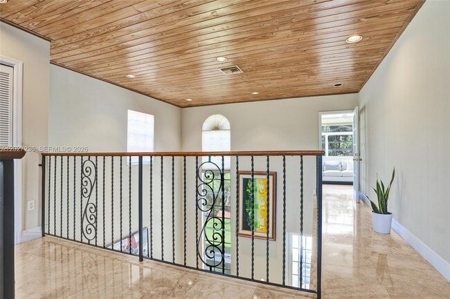Building Photo - 1534 Palancia Ave