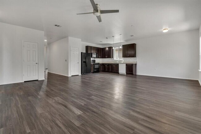 Building Photo - 9300 China Rose Dr