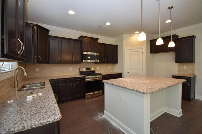 Building Photo - 2874 Scarecrow Way