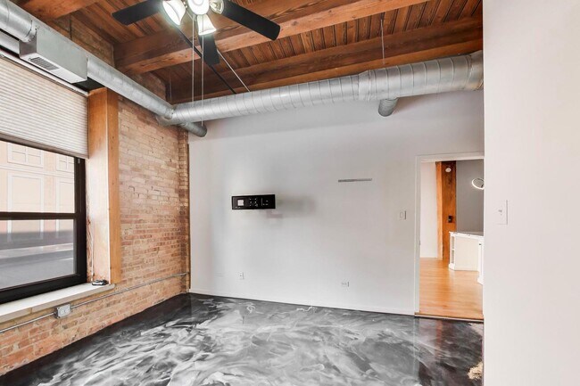 Building Photo - 1133 S Wabash Ave