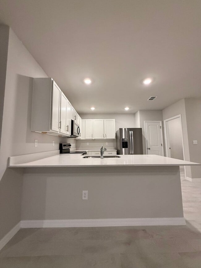 Building Photo - New Villa in Sea Cove