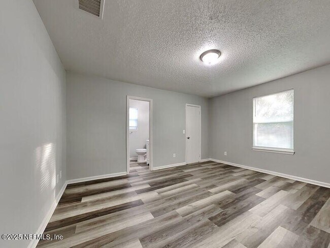 Building Photo - 7783 Allspice Cir E