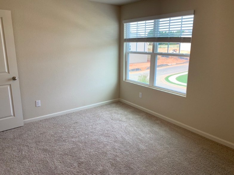 Building Photo - 821 Independence Ave