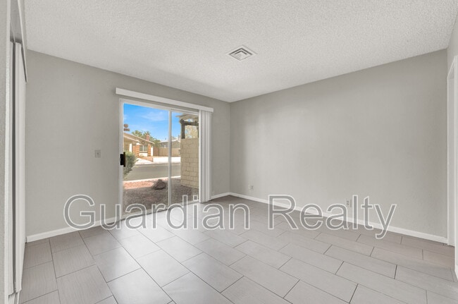 Building Photo - 6611 Silverstream Ave