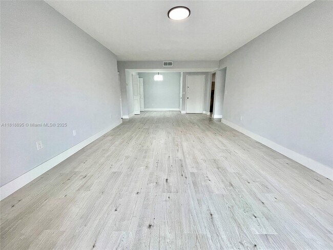 Building Photo - 7777 SW 86th St
