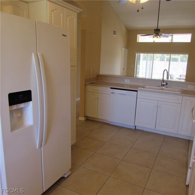 Building Photo - 5773 Marina Rd