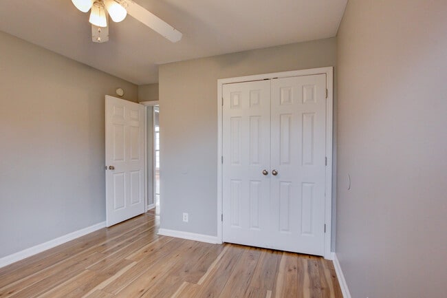 Building Photo - 3696 S Naples Ct