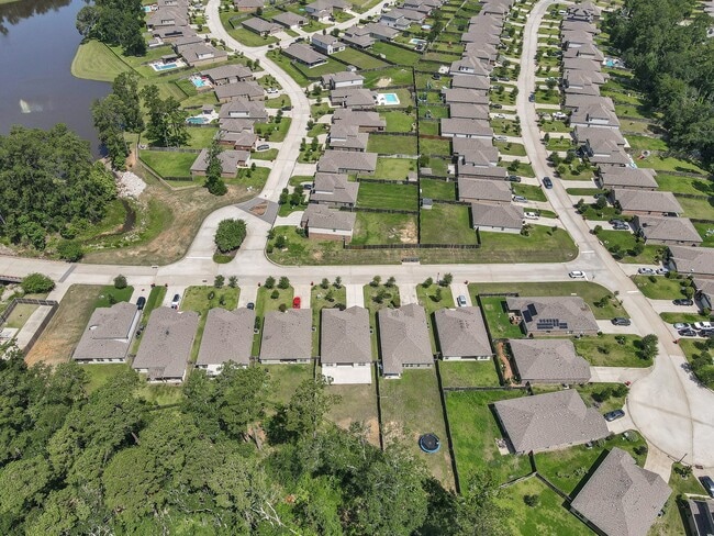 Building Photo - 8011 Dauntless Dr