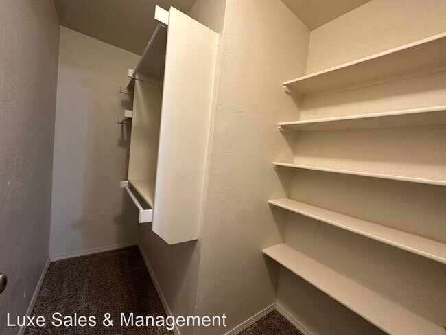 Building Photo - 3 br, 2 bath House - 1738 West Palm Place
