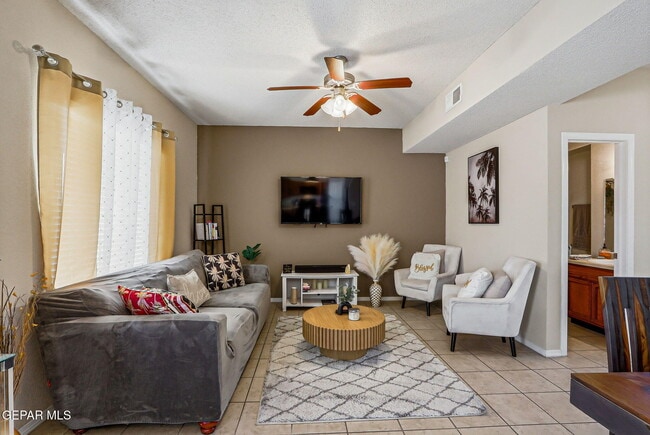 Building Photo - 14220 Firewood Dr