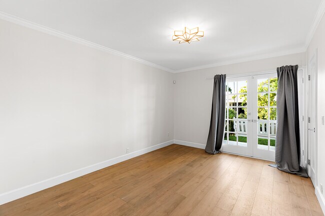 Building Photo - 3156 Dona Emilia Dr