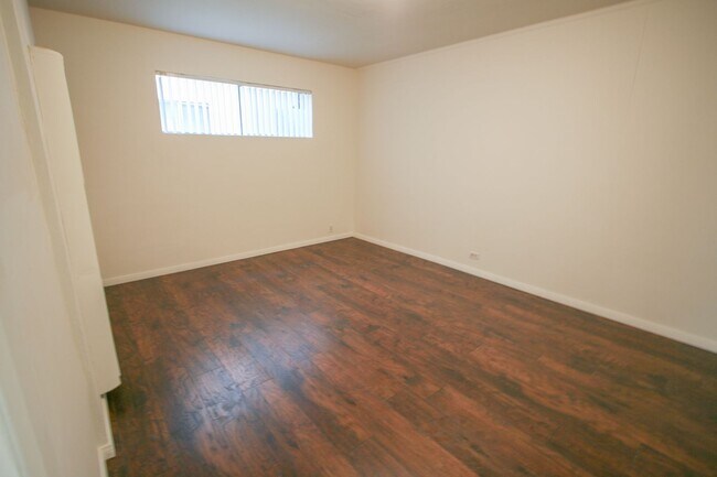 Building Photo - Charming 2 Bedroom/1 Bath in the Heart of North & South Park