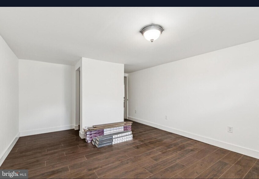 Building Photo - 24906 Lambs Meadow Rd