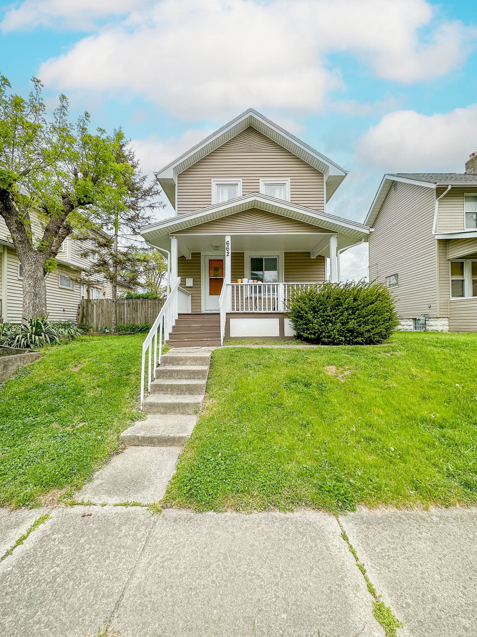 Building Photo - 662 Southwood Avenue