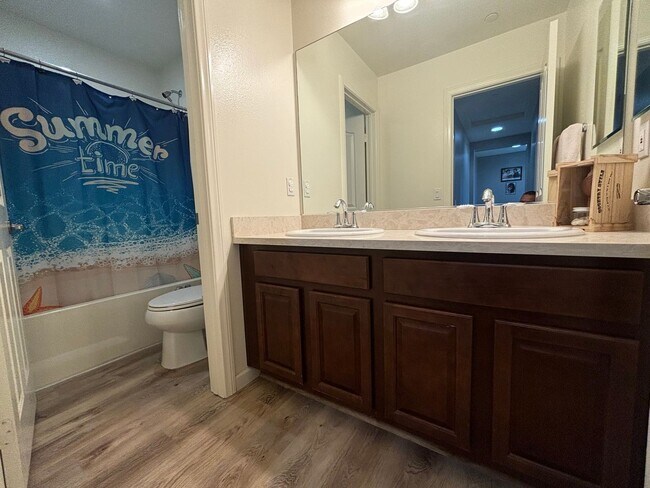 Building Photo - Beautifully Remodeled 3-Bedroom Home in Va...