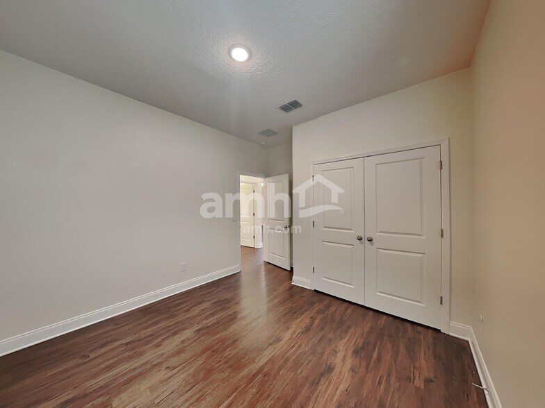 Building Photo - 6158 Little Blf Cir