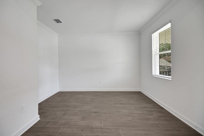 Building Photo - Stunning 4/3 in Gated Dora Parc! Water Views!