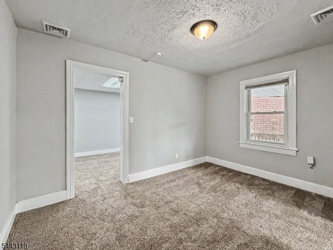 Building Photo - 101 Bullman St