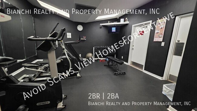 Building Photo - 2618 Cove Cay Dr